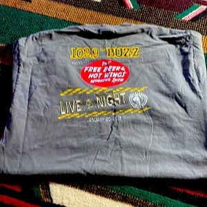 Free Beer and Hot Wings Live at Night